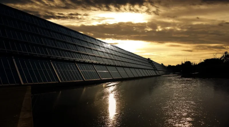 como manter os painéis solares da empresa em dia